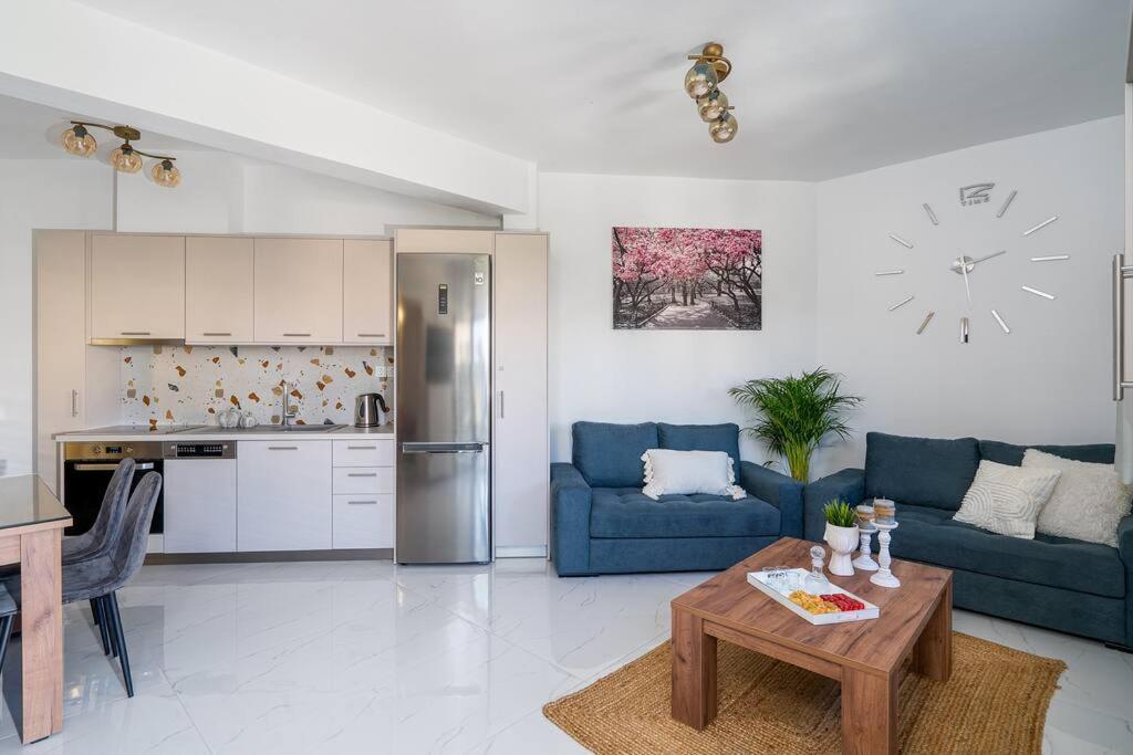 Elenas Dream House Apartment อายิโอสนิโกลาโอส ภายนอก รูปภาพ